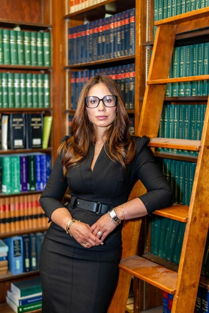 Victoria R. Walker, MBA — Business Operations & Senior Litigation Paralegal